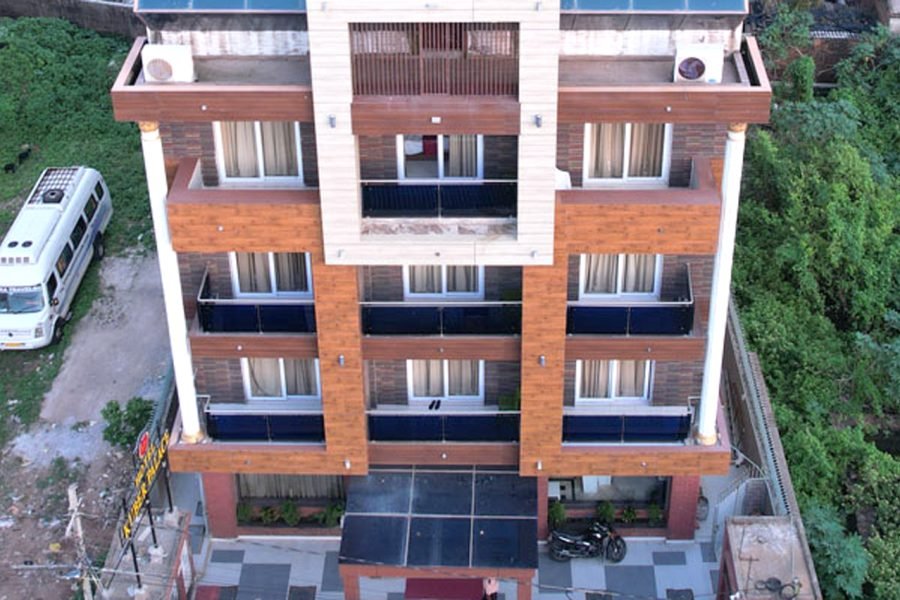 Hotel Kuber Palace || Near Beach